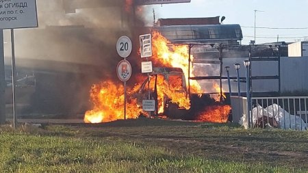 Взрыв русской ГАЗели на заправке в Зеленограде попал на видео