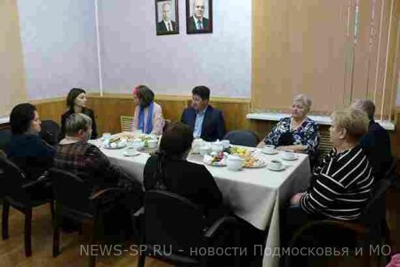 СЕРЕБРЯНО-ПРУДСКИЕ ПАРТИЙЦЫ ПРОВЕЛИ ВСТРЕЧУ ПРИУРОЧЕННУЮ КО ДНЮ МАТЕРИ