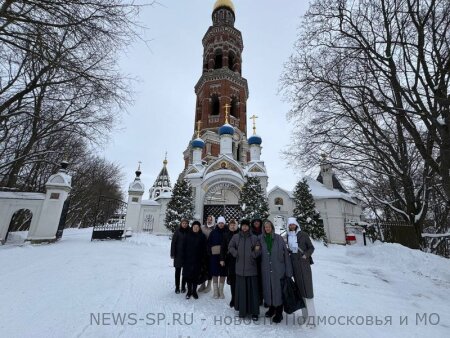 ЭКСКУРСИЮ ДЛЯ СЕМЕЙ ВОЕННОСЛУЖАЩИХ ОРГАНИЗОВАЛИ ПАРТИЙЦЫ СЕРЕБРЯНЫХ ПРУДОВ