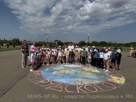 ПРАЗДНИК ДЕТСТВА ОРГАНИЗОВАЛИ ЕДИНОРОССЫ В ПАРКЕ "СЕРЕБРЯНЫЙ"