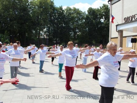 АКТИВИСТЫ ПАРТПРОЕКТА "СТАРШЕЕ ПОКОЛЕНИЕ" ПРИНИМАЮТ УЧАСТИЕ В СПОРТИВНЫХ МЕРОПРИЯТИЯХ И СЛЕДЯТ ЗА СВОИМ ЗДОРОВЬЕМ