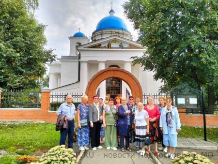 Увлекательную экскурсию для людей старшего возраста организовали в рамках проекта "Старшее поколение"