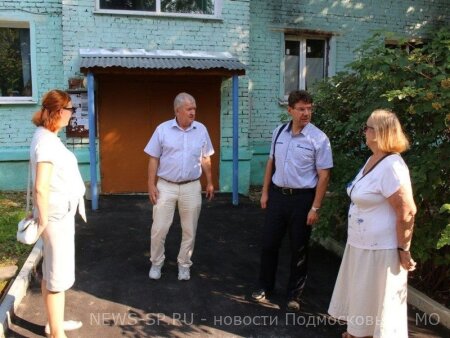 Готовность многоэтажек на Октябрьской улице к зиме проверили активисты патпроекта "Жители МКД"