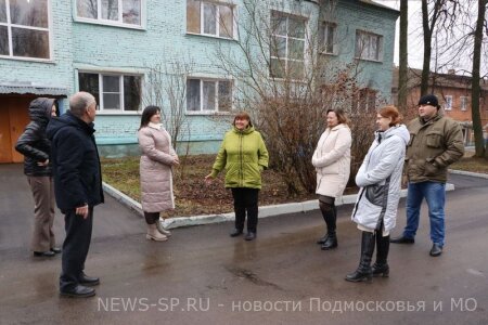 Встречу с жителями многоквартирных домов провели партийцы